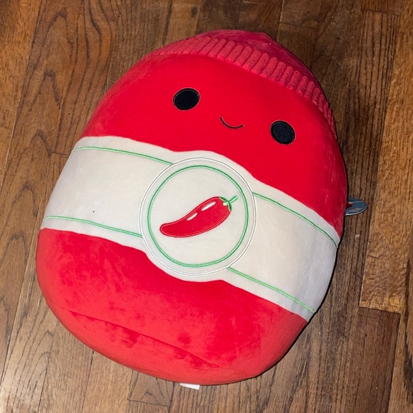 •SQUISHMALLOW•NWT 19" SRIRACHA "ILLIA" THE HOT SAUCE LARGE PLUSH STUFFED ANIMAL - Picture 5 of 10